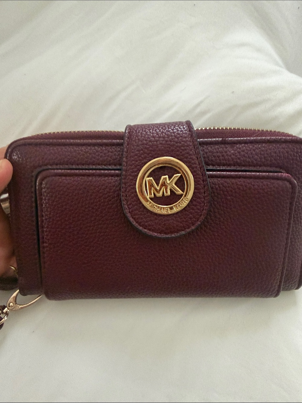 MICHAEL Michael Kors Wine Pebbled Leather Wristlet Card Holder - Picture 2 of 8